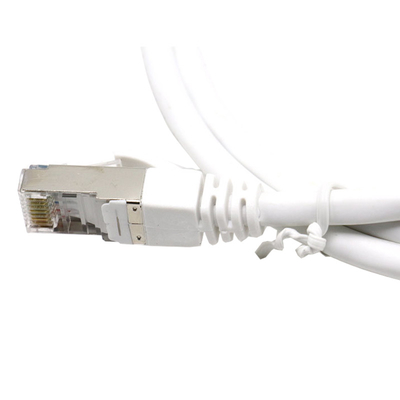 Le CE 4 paires de correction de 24awg Cat5e Utp attachent le PVC isolé autour du câble Ethernet non protégé